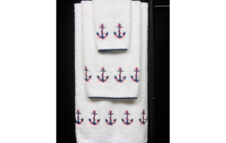 custom-embroidered-towel-set-roma-800x600